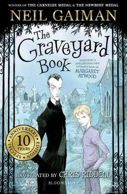 The Graveyard Book фото книги