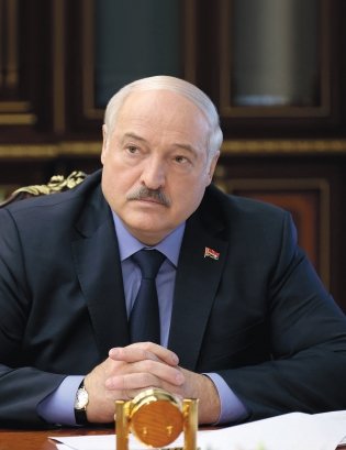 Our President книга+футляр фото книги 3