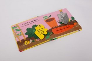 National Trust: My Very First Spotter`s Guide: I Spot a Snail фото книги 4