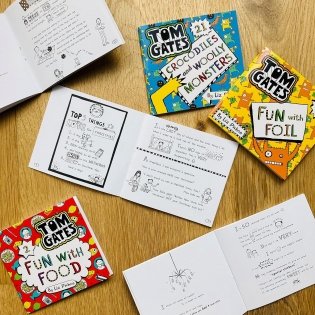 Tom Gates Advent Calendar Book Collection фото книги 10