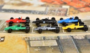 Гонка: Жара на трассе фото книги 7