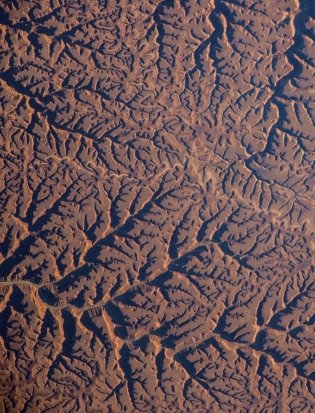 Удивительная Земля. Уникальные фотографии Земли из космоса фото книги 10