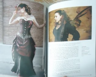 The steampunk bible: an illustrated guide to the world of imaginary airships, corsets and goggles, mad scientists, and strange literature фото книги 13