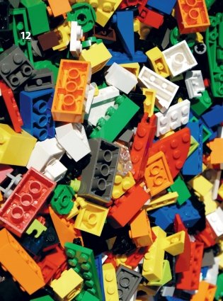 Культ LEGO. История LEGO в людях и кубиках фото книги 9